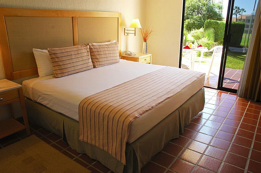 Park Royal Homestay Los Cabos San Jose del Cabo Bagian luar foto